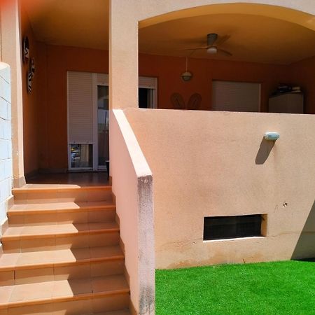 Bajo Con Jardin A Pie De Playa Y Piscina Comunitaria Con Jacuzzi Apartment Playas de Vera Exterior photo