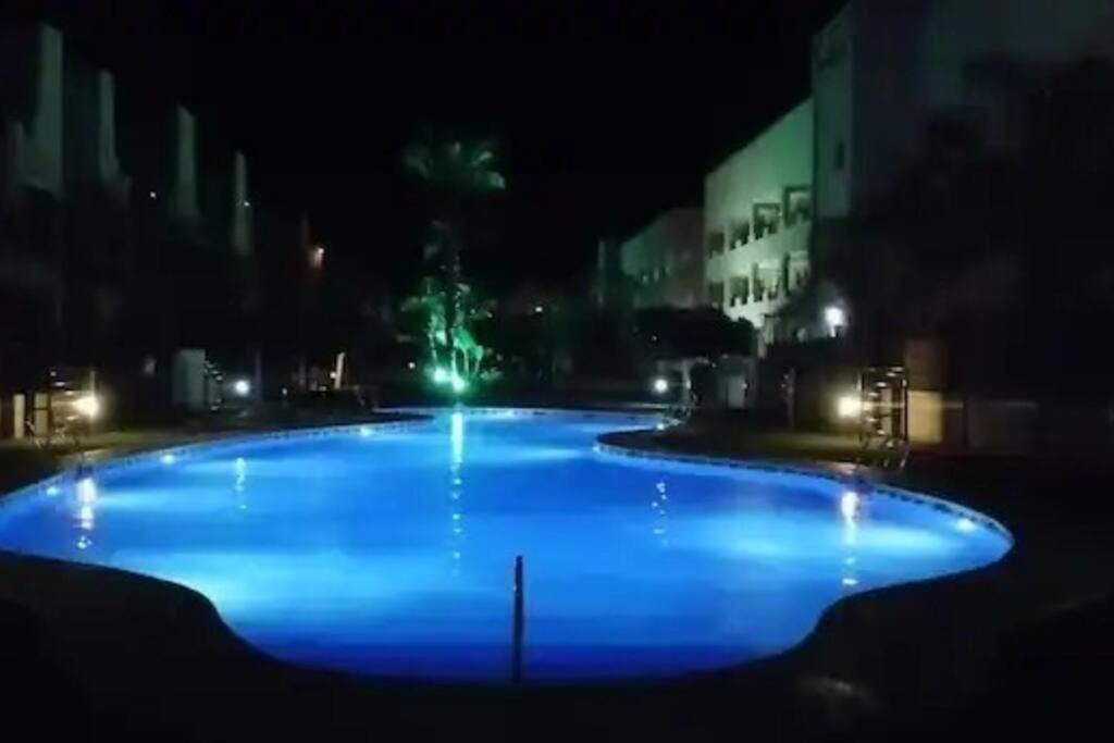 Bajo Con Jardin A Pie De Playa Y Piscina Comunitaria Con Jacuzzi Apartment Playas de Vera Exterior photo
